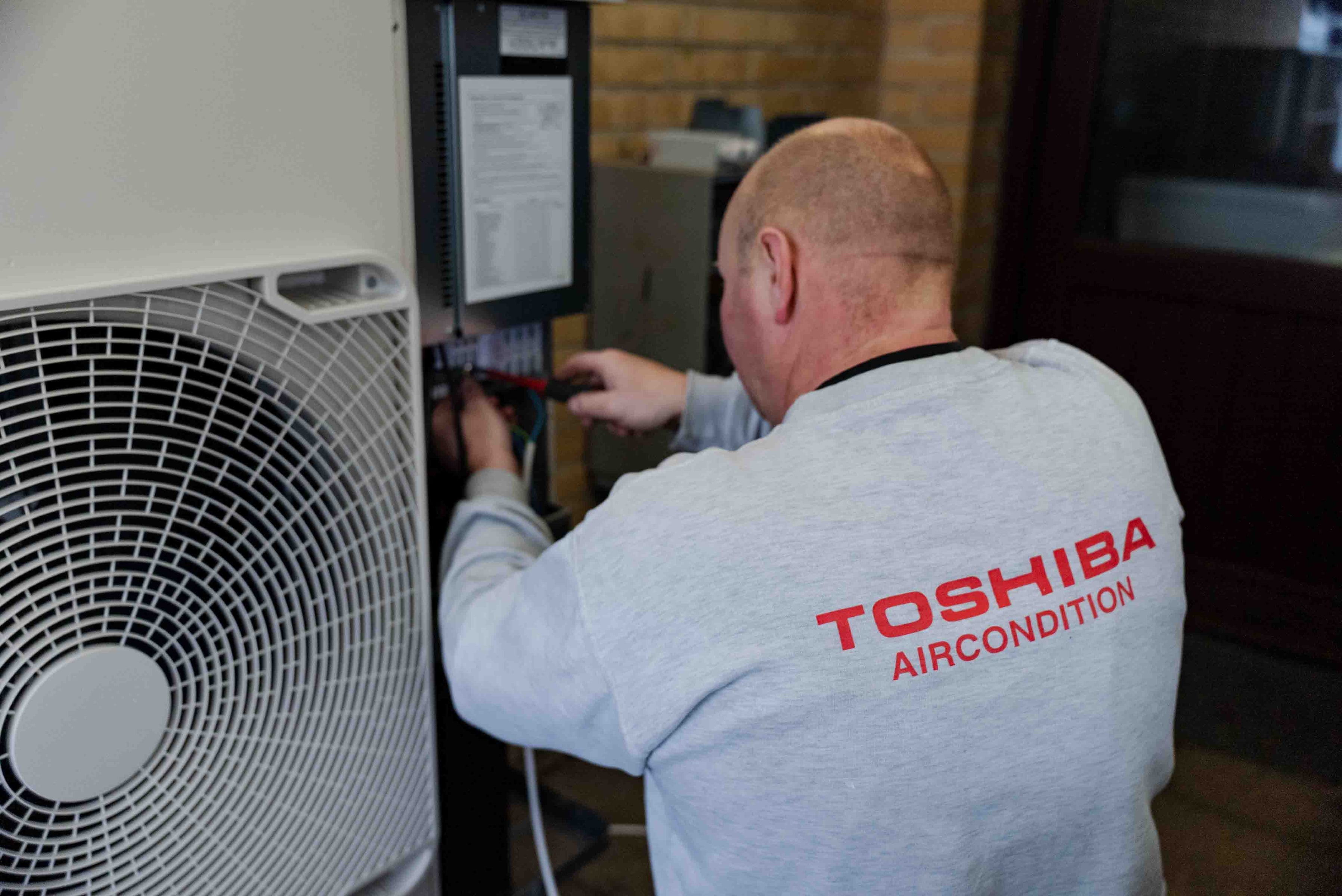 Multisystemer af Toshiba varmepumper | Find dem hos Gidex